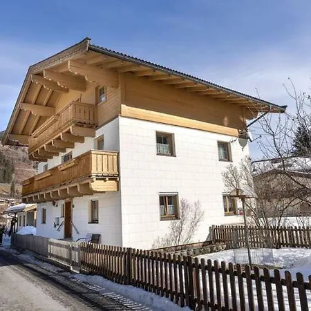 In With Balcony * Wald im Pinzgau